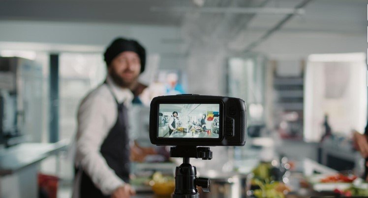 Animated vs. Live-Action Explainer Videos -Which One is Best?